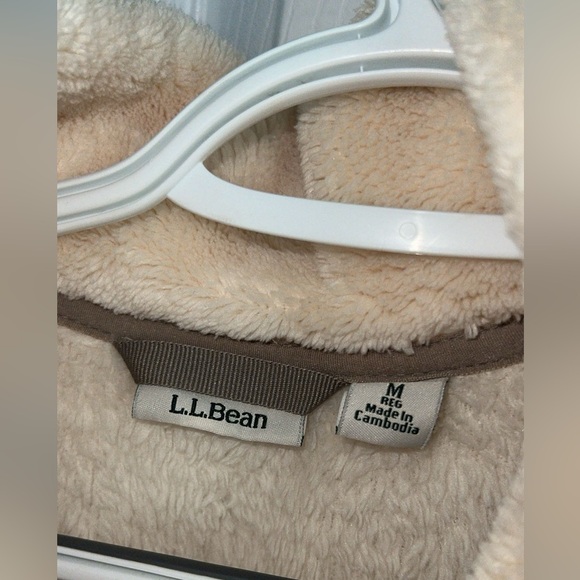 Sherpa Fleece Vest - Picture 5 of 5